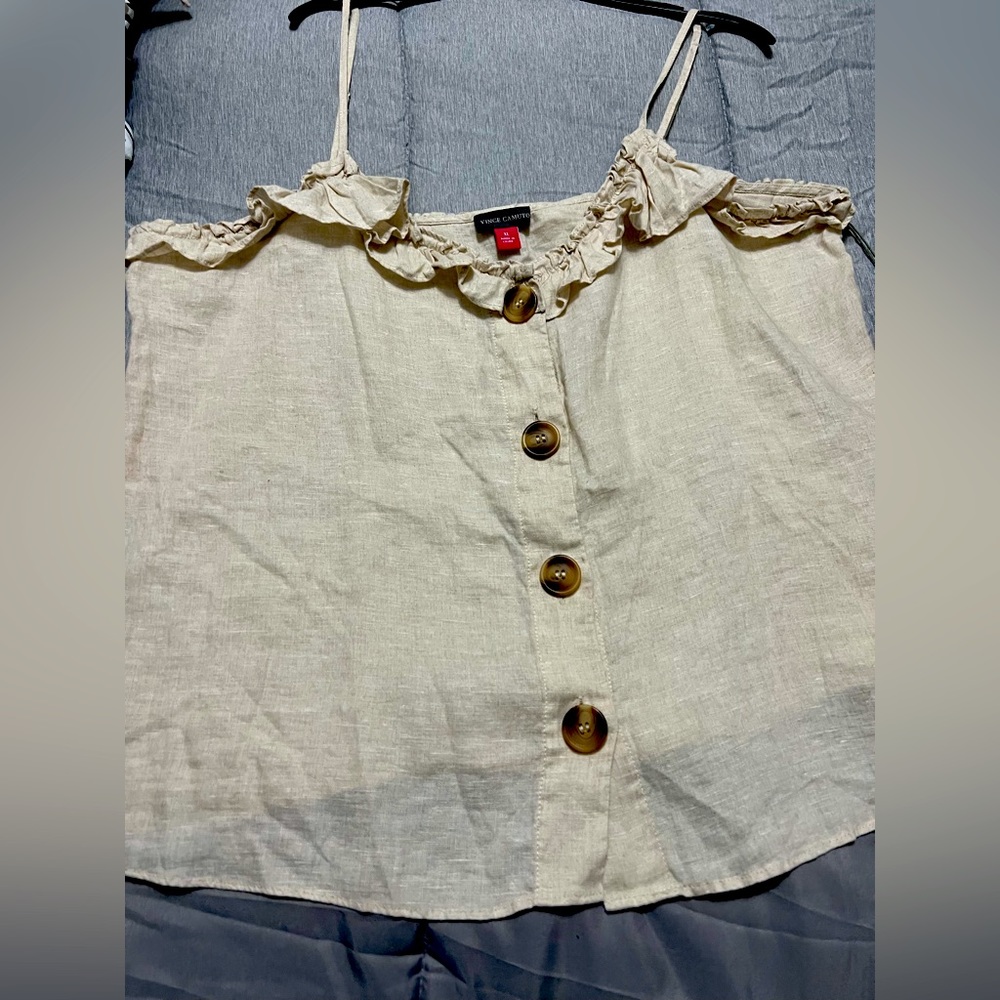Gorgeous beige top, Vince Camuto top, classic and elegant.